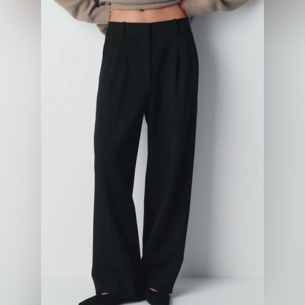 Aritzia Wilfred Effortless Pant Re-Essential Black Wide Leg Trouser Size 4